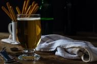Does apple cider vinegar help with acid reflux? (Photo via Alexander Mils/Unsplash)